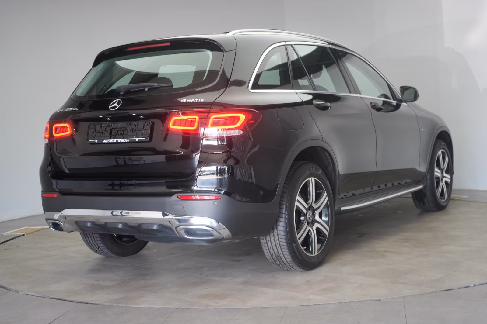 (B-482) Mercedes-Benz(Hybrid) GLC 300 de 4Matic 9G-Tronic Temp/Kamera/HUD - Image 5