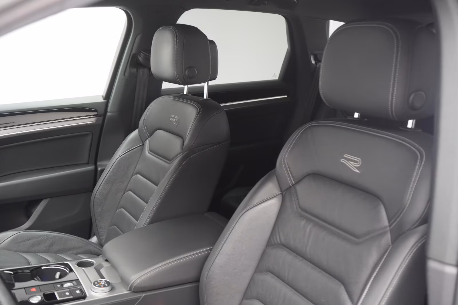 (B-326) Volkswagen Touareg 3.0 V6 TDI 4Motion R Line Leder/ACC/Kame - Image 8