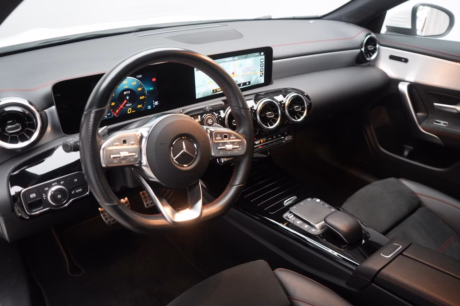 (B-112) Mercedes-Benz CLA 200 d 8G-DCT AMG Navi/Temp/Kamera/L - Image 7