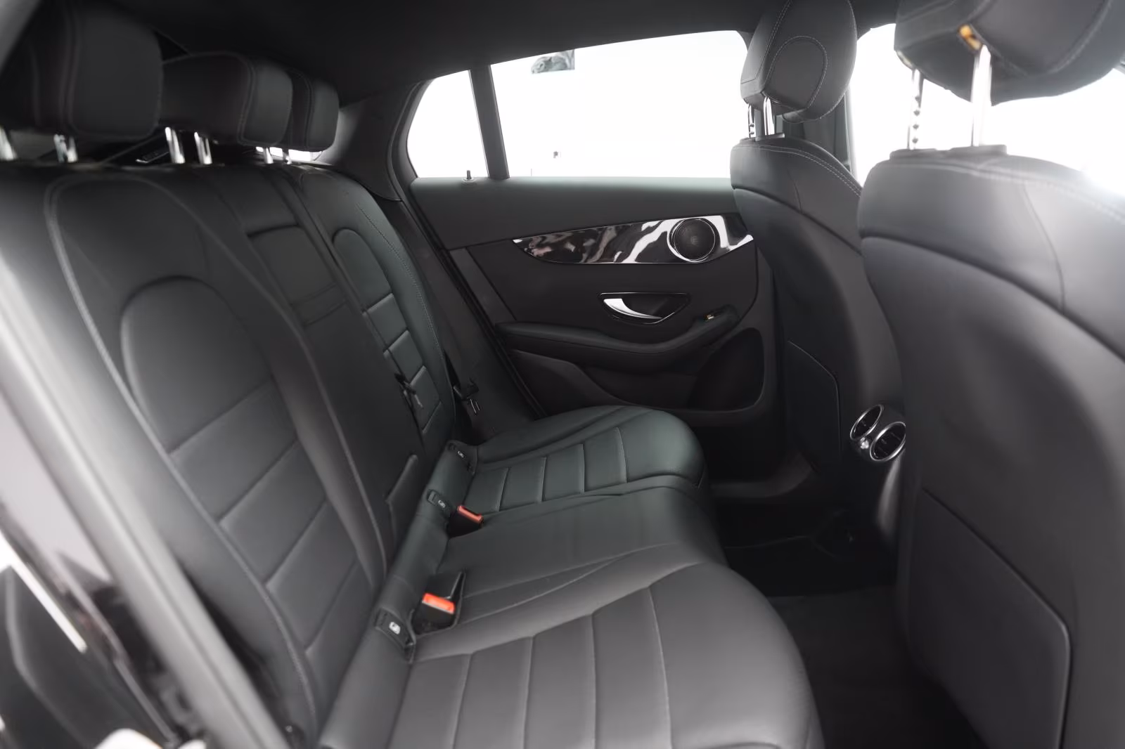 (B-234) Mercedes-Benz(Hybrid) GLC 300 de 4Matic 9G-Tronic Leder/Distronic/Kam - Image 11