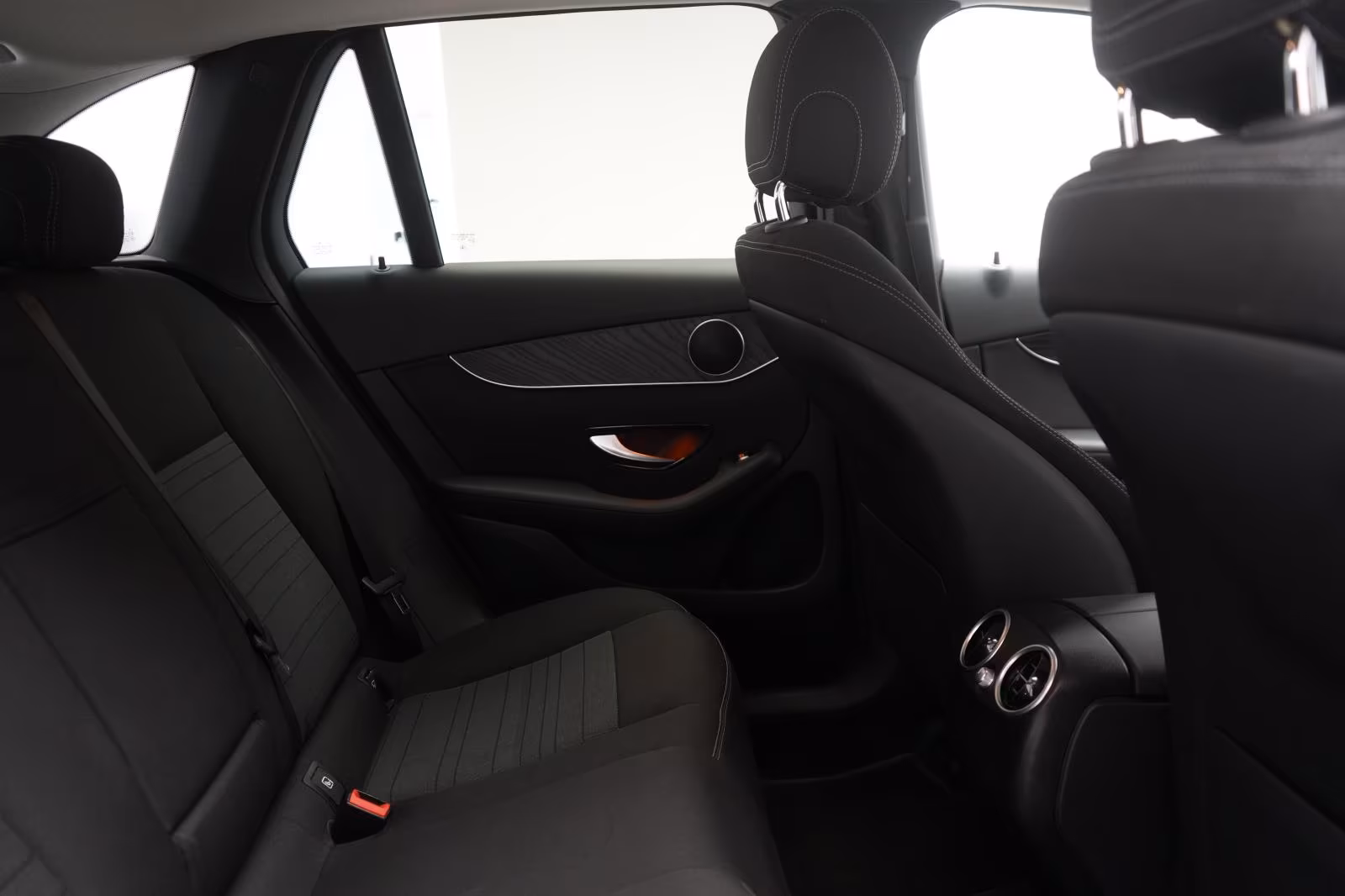 (B-675 ) Mercedes-Benz GLC 220 d 4Matic 9G-Tronic Distronic/Kamera/Virt - Image 10