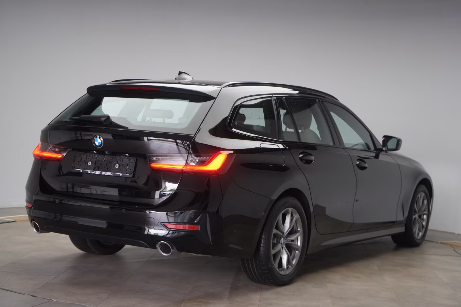 (B-552) BMW 320 d Touring Sport Line Leder/ACC/Kamera/Virtua - Image 5
