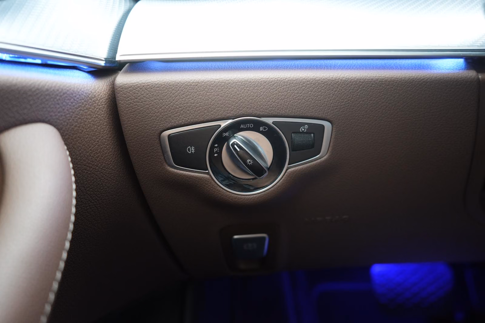(B-193) Mercedes-Benz(Hybrid) E 300 de T 9G-TRONIC Avantgarde Leder/Distronic/ - Image 15
