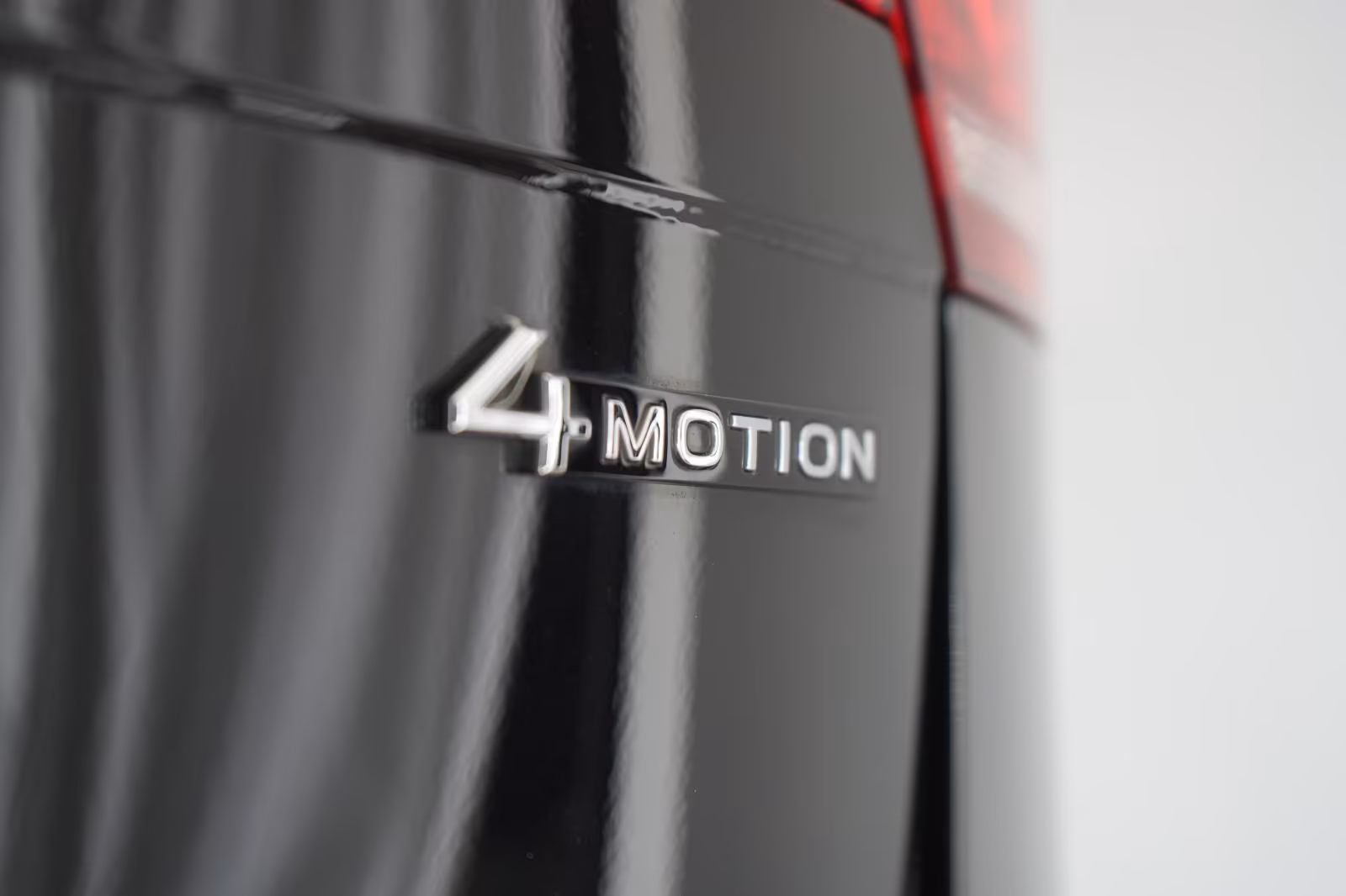 (B-373) Volkswagen Tiguan Allspace 2.0 TDI SCR 4Motion DSG R-Line - Image 24