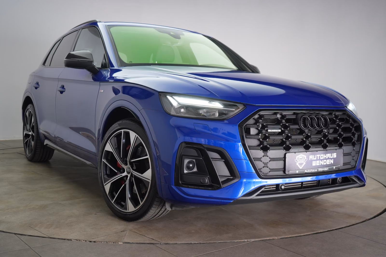 (B-715) Audi(Hybrid) Q5 55 TFSIe quattro S line HUD/Leder/Kamera/Memo - Image 1