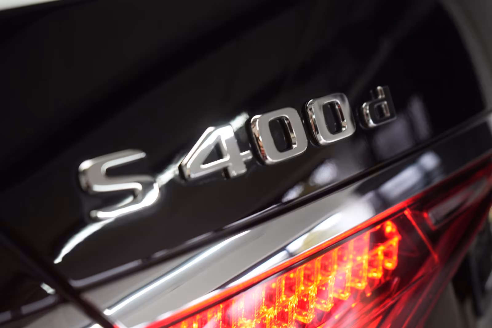 (B-200) Mercedes-Benz S 400 d 4Matic 9G-Tronic Leder/Distronic/HUD/ - Image 24