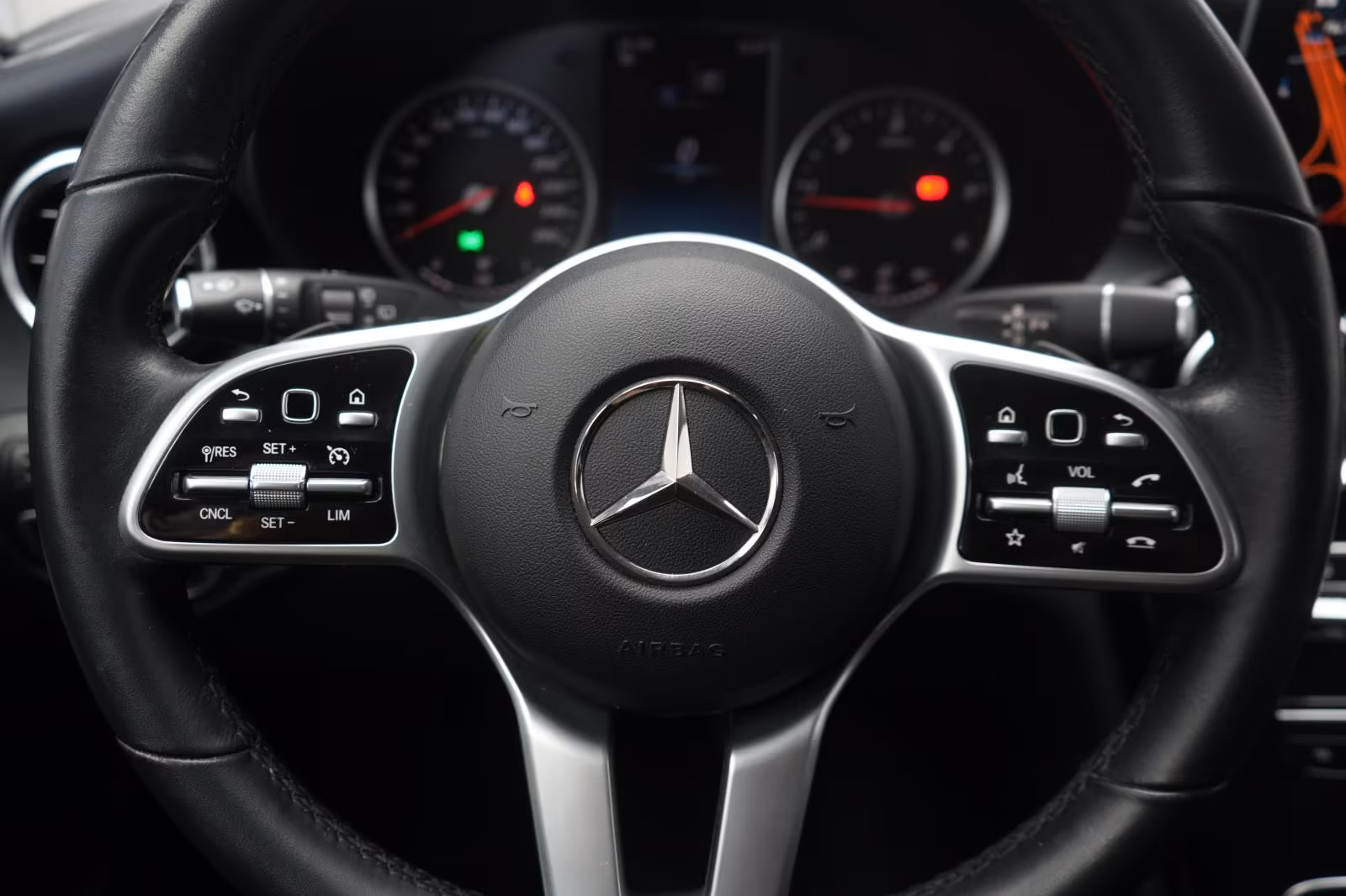 (B-212) Mercedes-Benz GLC 220 d 4Matic 9G-Tronic CarPlay/Temp/Kamer - Image 13