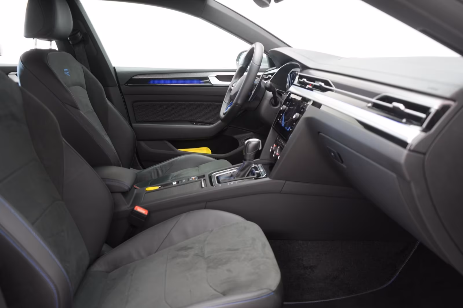 (B-556) Volkswagen Arteon Shooting Brake 2.0 TSI 4Motion DSG R ACC/ - Image 9