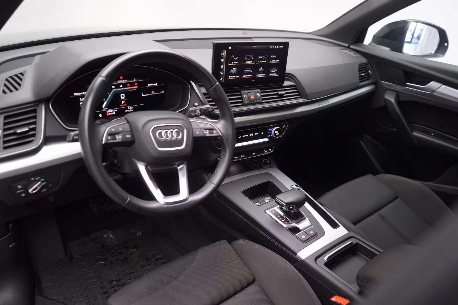 (B-641) Audi Q5 40 TDI quattro S tronic advanced CarP - Image 7