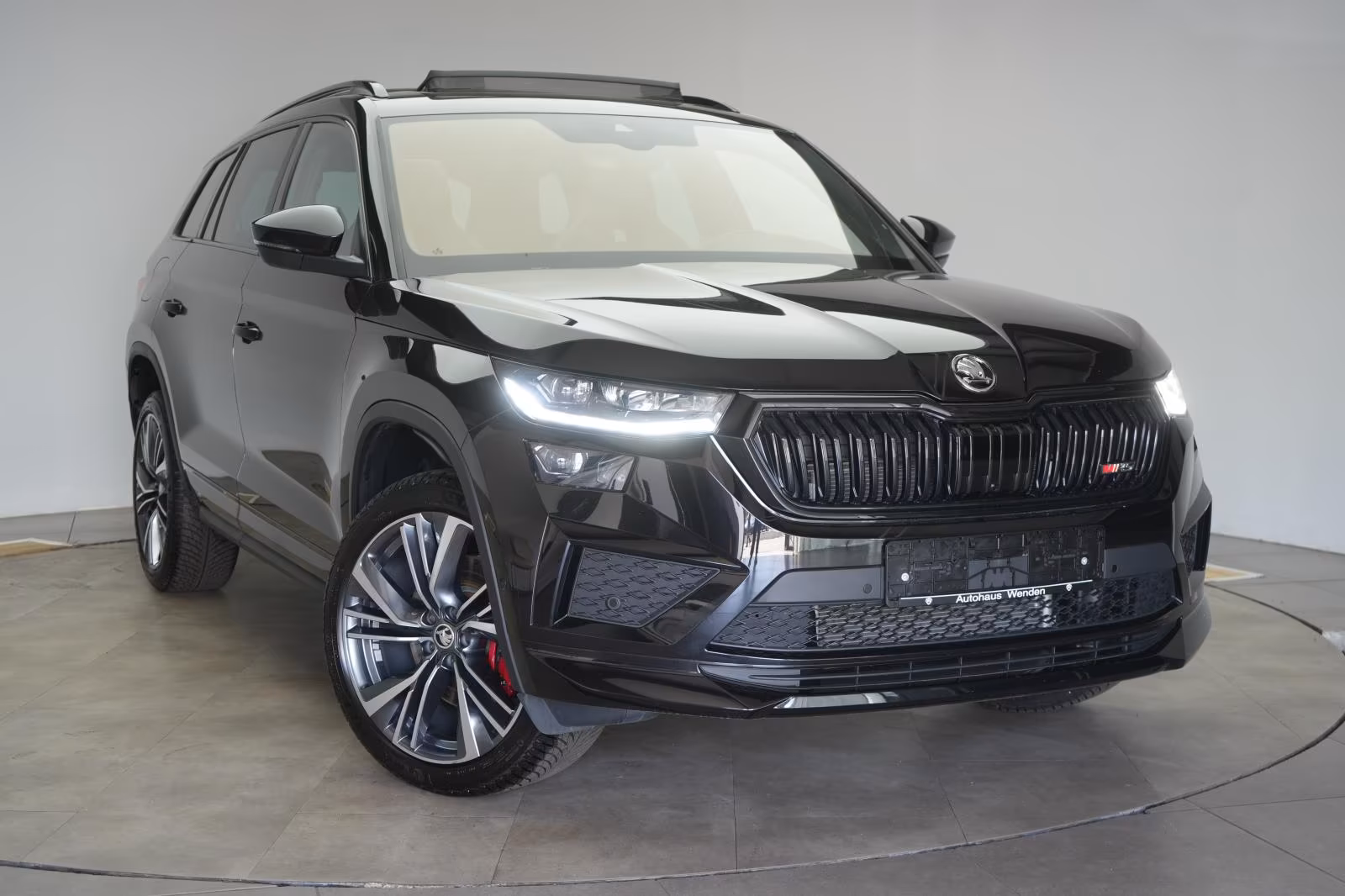 (B-457) Skoda Kodiaq 2.0 TSI RS ACC/Kamera/Pano/AHK/Lane/Side/ - Image 1