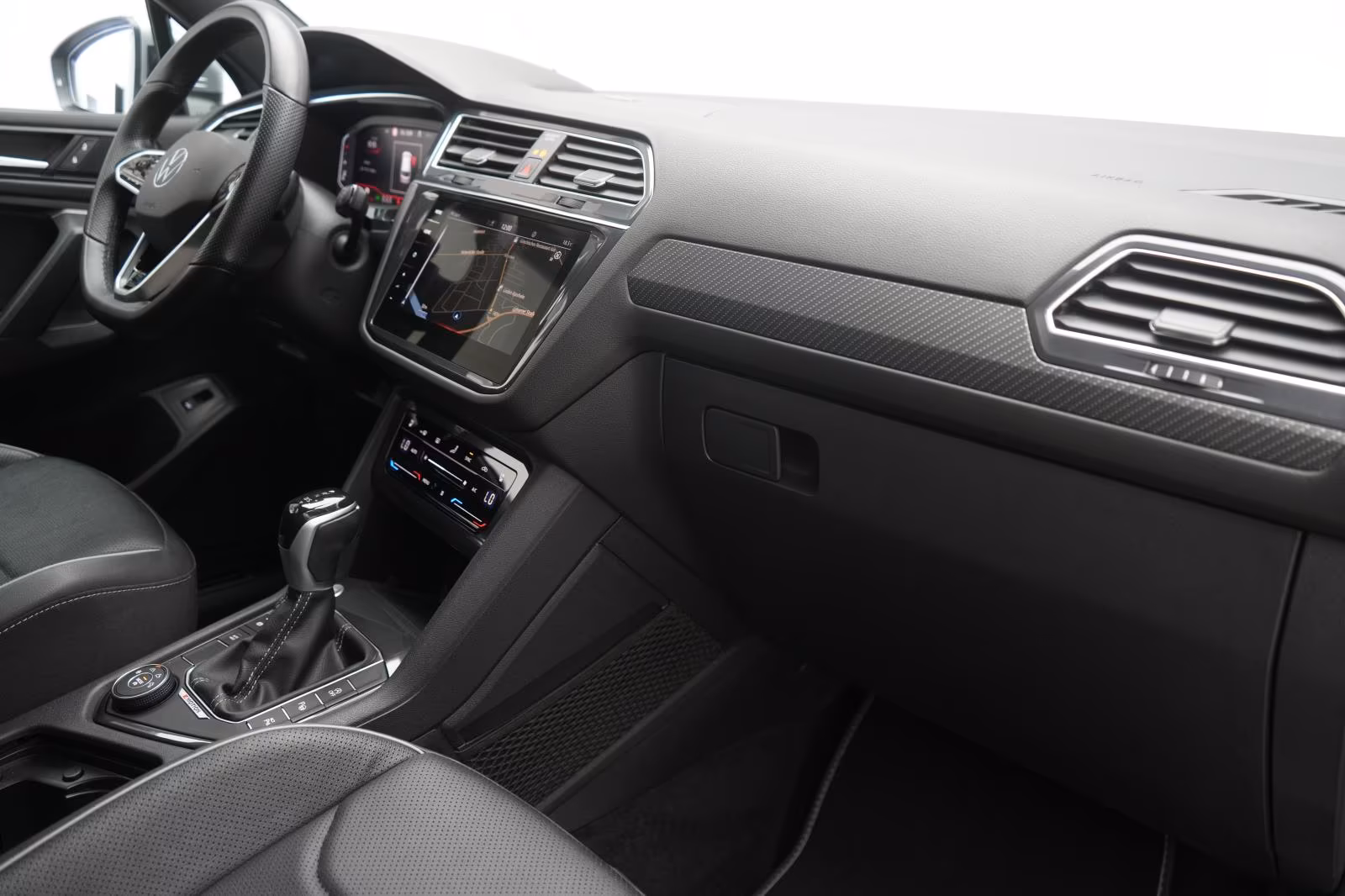 (B-743) Volkswagen Tiguan Allspace 2.0 TDI 4Motion DSG R-Line Leder - Image 9