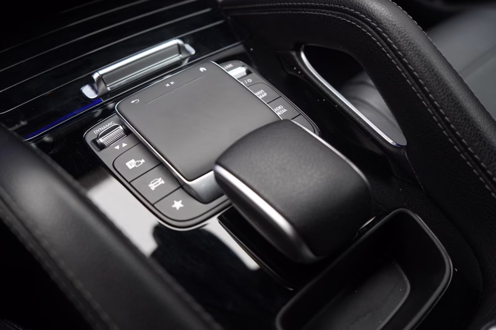 (B-732) Mercedes-Benz GLE 300 d 4Matic 9G-Tronic - Image 18