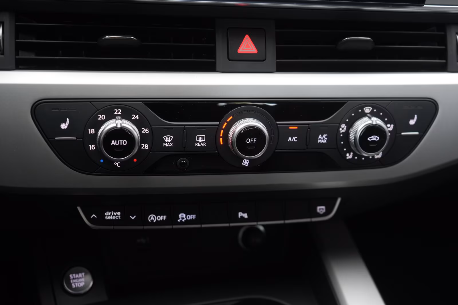 (B-080) Audi A4 40 TDI S tronic S line Navi/Temp/Virtual/ - Image 13