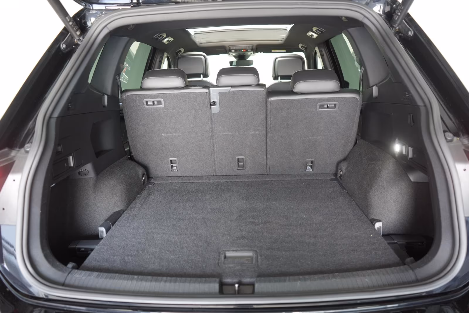 (B-538) Volkswagen Tiguan Allspace 2.0 TDI 4Motion DSG R-Line Leder - Image 30