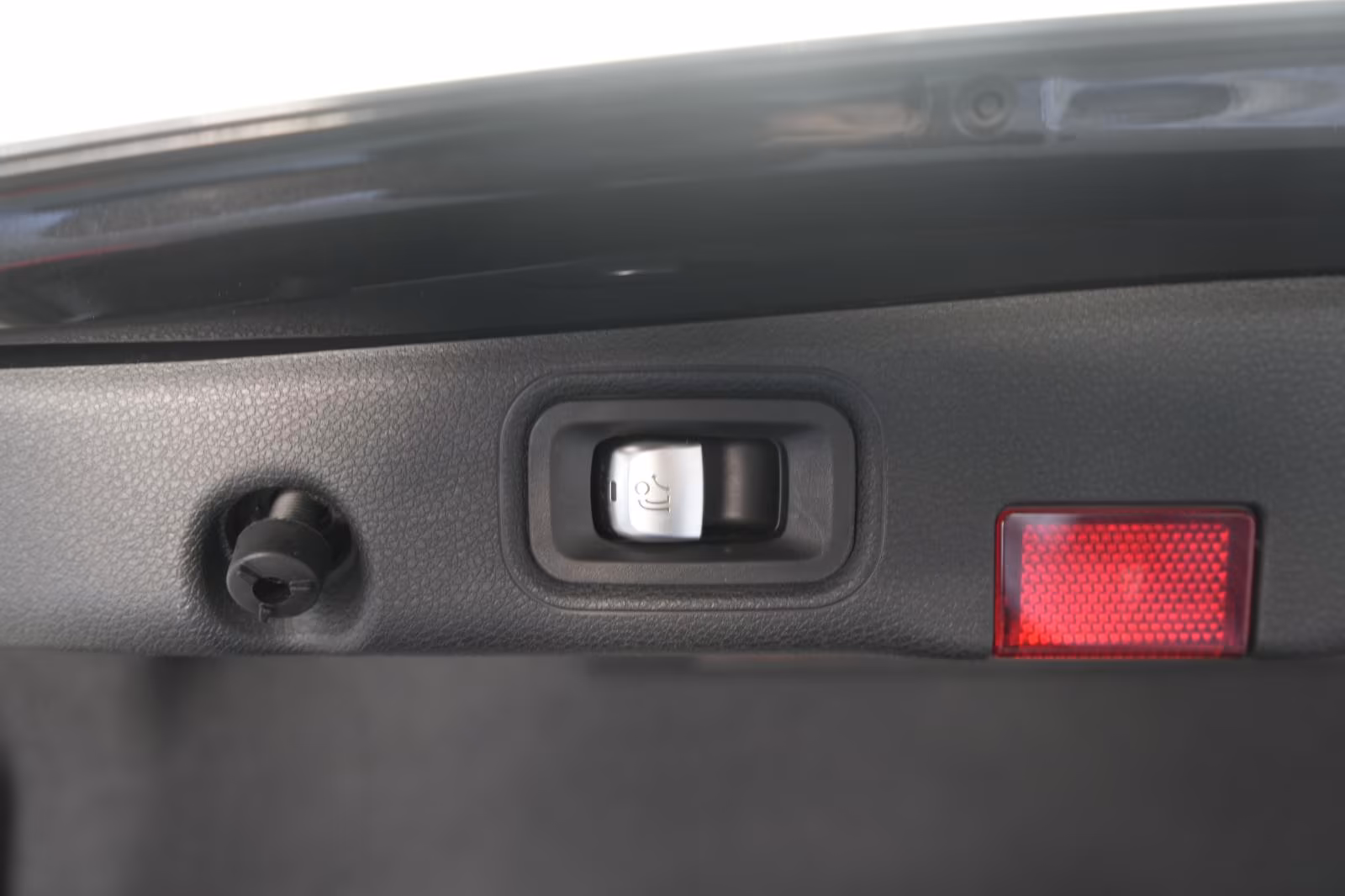 (B-099) Mercedes-Benz(Hybrid) E 300 de 9G-Tronic Avantgarde Distronic/Kamera - Image 21