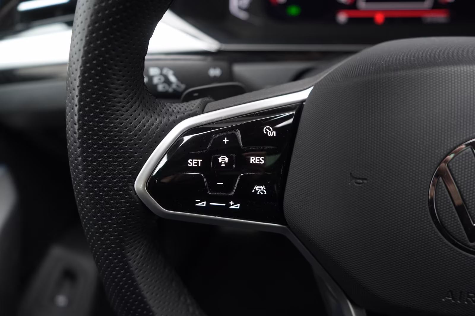 (B-066) Volkswagen Arteon Shooting Brake 2.0 TDI DSG R-Line ACC/Kam - Image 15