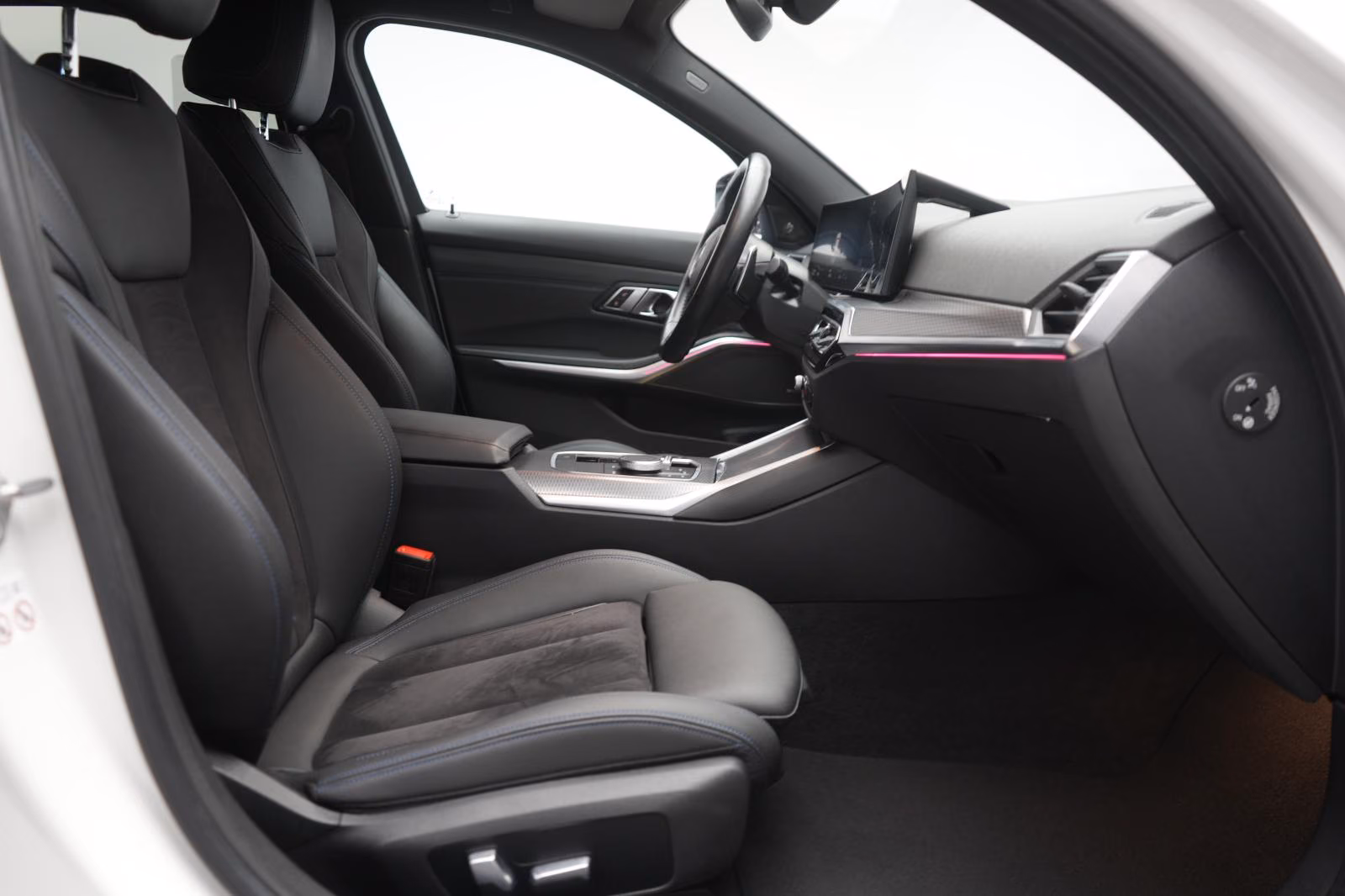 (B-320) BMW(Hybrid) 320 e Touring M Sport ACC/Kamera/H&K/Wide/Lane/S - Image 9