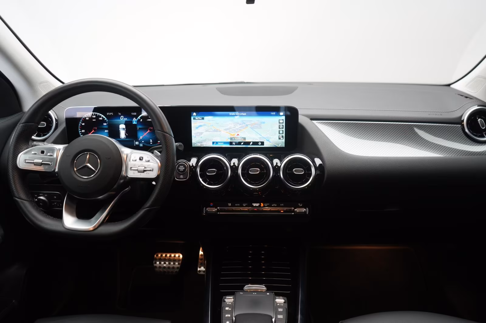 (B-336) Mercedes-Benz GLA 220 d 8G-DCT AMG Line Leder/Temp/Kame - Image 12