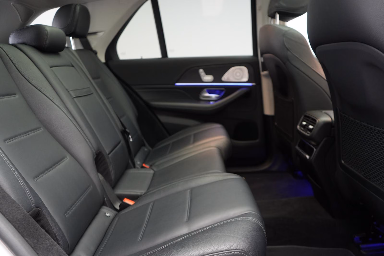 (B-587) Mercedes-Benz(Hybrid) GLE 350 e 4Matic AMG Leder/Distronic/HUD/Kam - Image 11