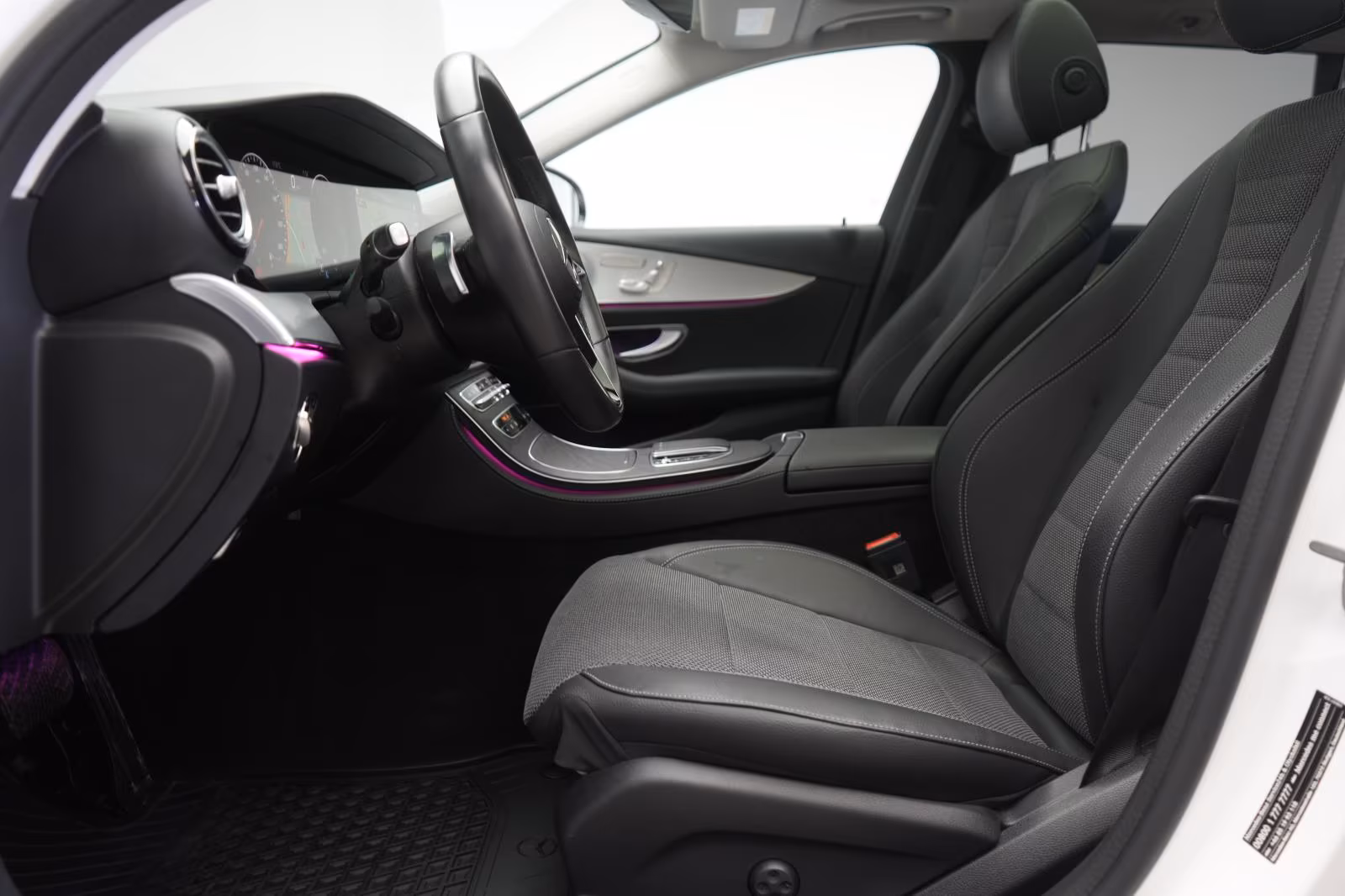 (B-222) Mercedes-Benz(Hybrid) E 300 de 4Matic T 9G-Tronic Avantgarde Temp/Ka - Image 6
