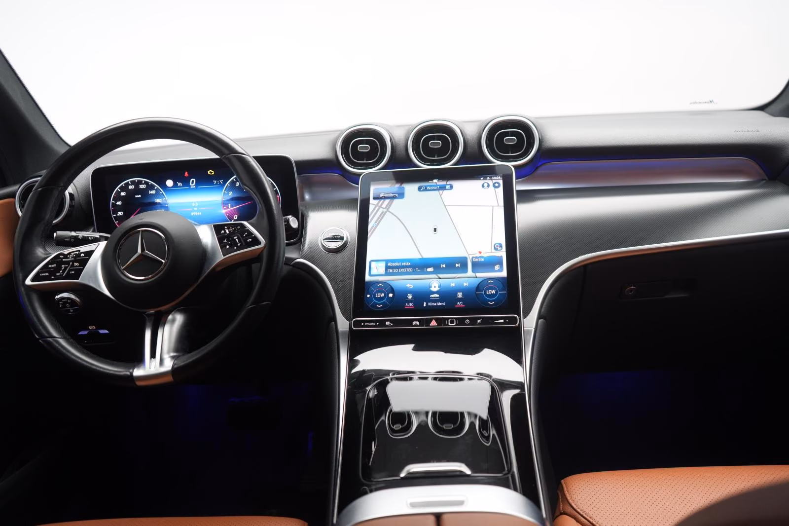 (B-146) Mercedes-Benz GLC 200 4Matic 9G-Tronic Avantgarde Advance - Image 12