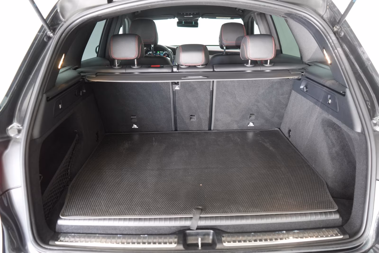 (B-487) Mercedes-Benz GLC 300 e 4Matic 9G-Tronic AMG Kamera/AHK/Virtua - Image 37