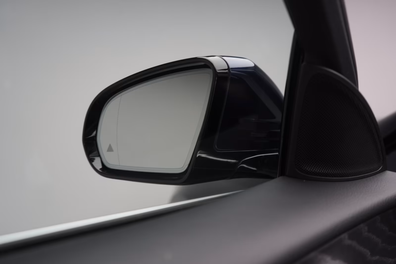 (B-567) Mercedes-Benz(Hybrid) E 300 de 9G-Tronic Avantgarde - Image 23