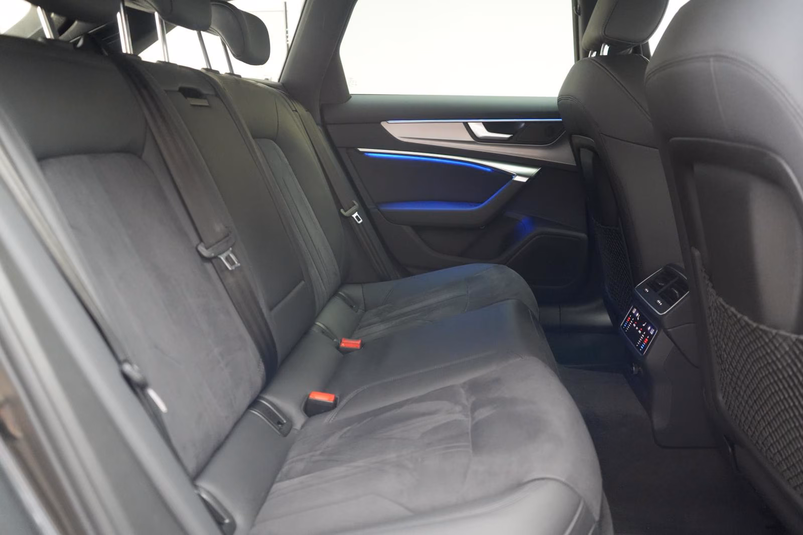 (B-747) Audi A6 Avant 40 TDI quattro S line Kamera/Alcantara - Image 11
