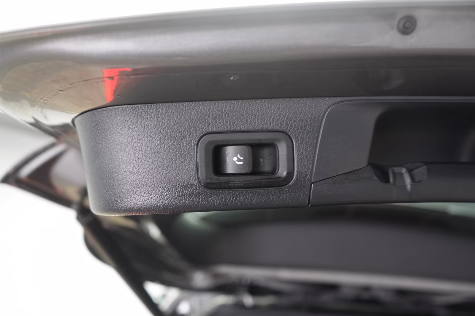 (B-252) Mercedes-Benz GLB 220 d 8G-DCT AMG Distronic/Kamera/Pano/L - Image 24