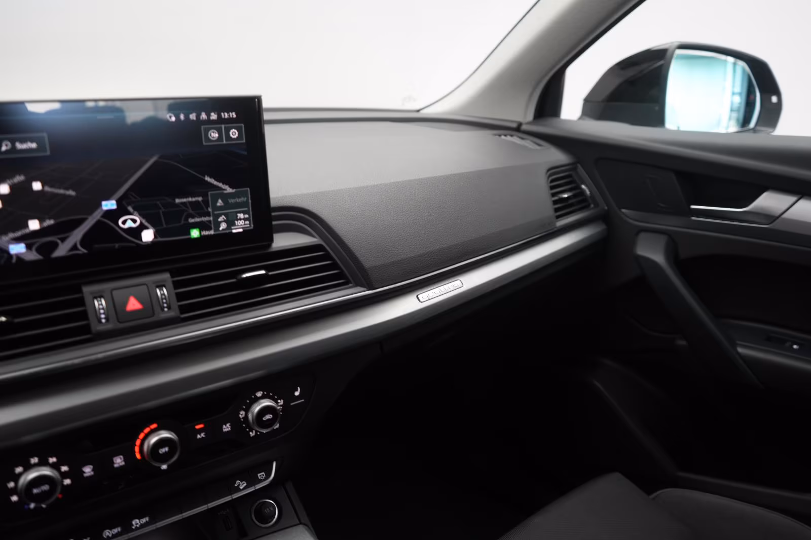 (B-356) Audi Q5 40 TDI quattro S tronic Temp/Virtual/AHK/LED - Image 14