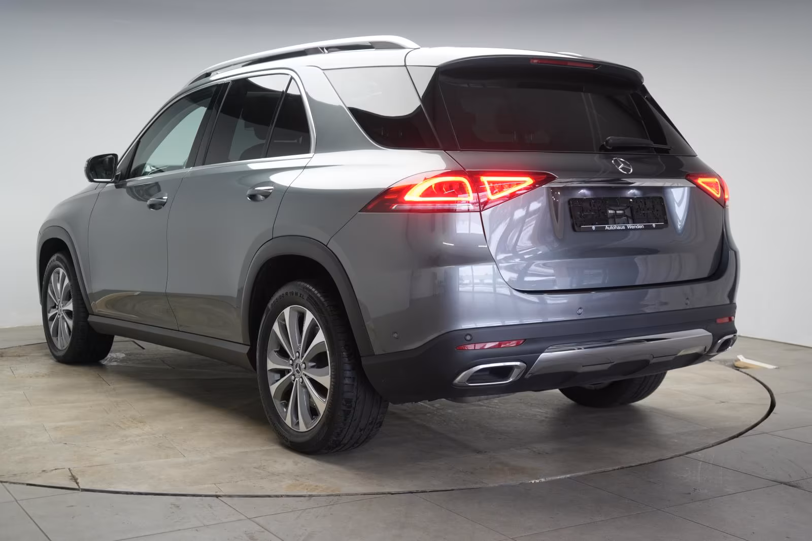 (B-549) Mercedes-Benz GLE 400 d 4Matic 9G-Tronic Leder/Distronic/HUD - Image 4