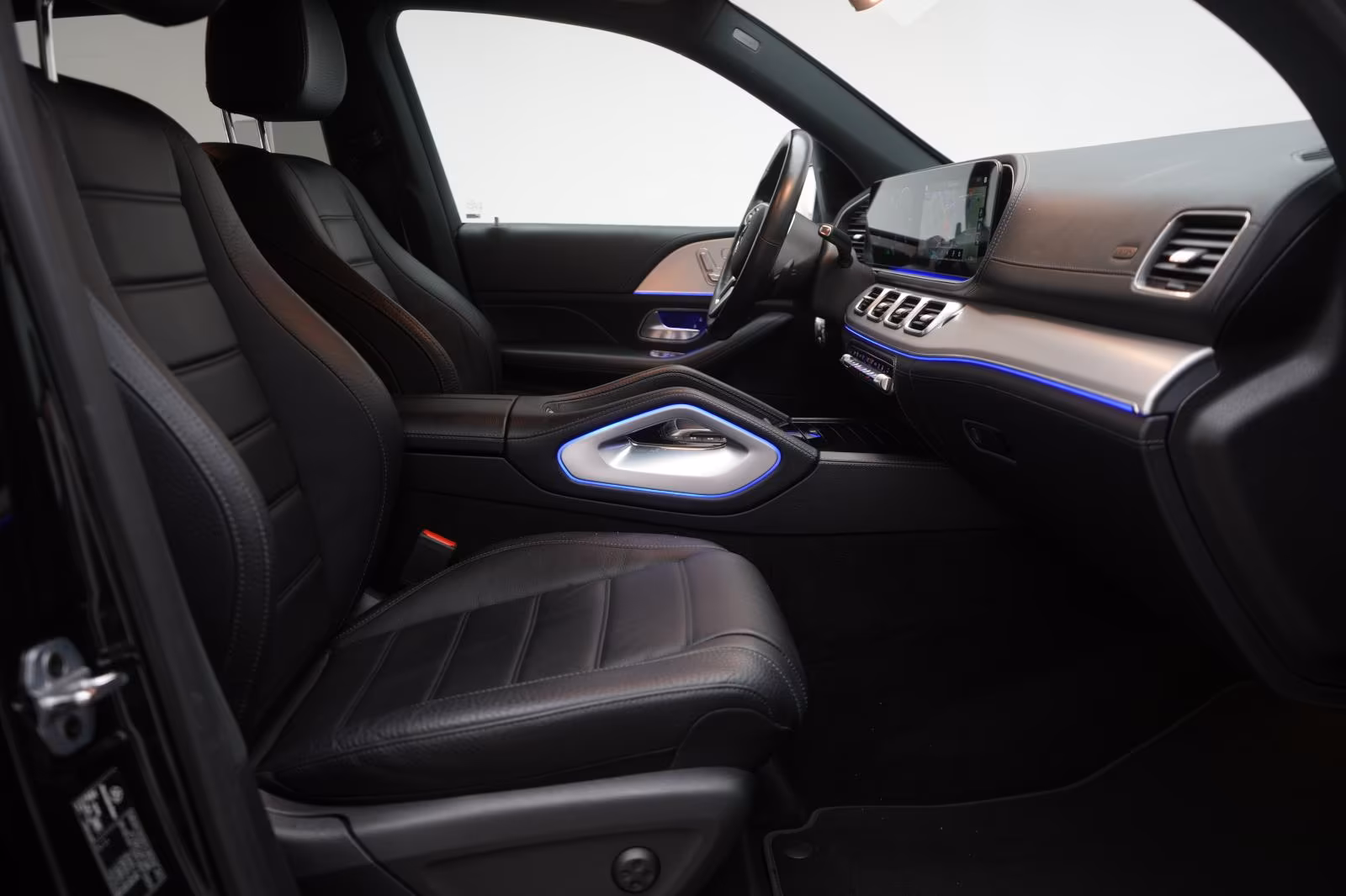 (B-732) Mercedes-Benz GLE 300 d 4Matic 9G-Tronic - Image 9