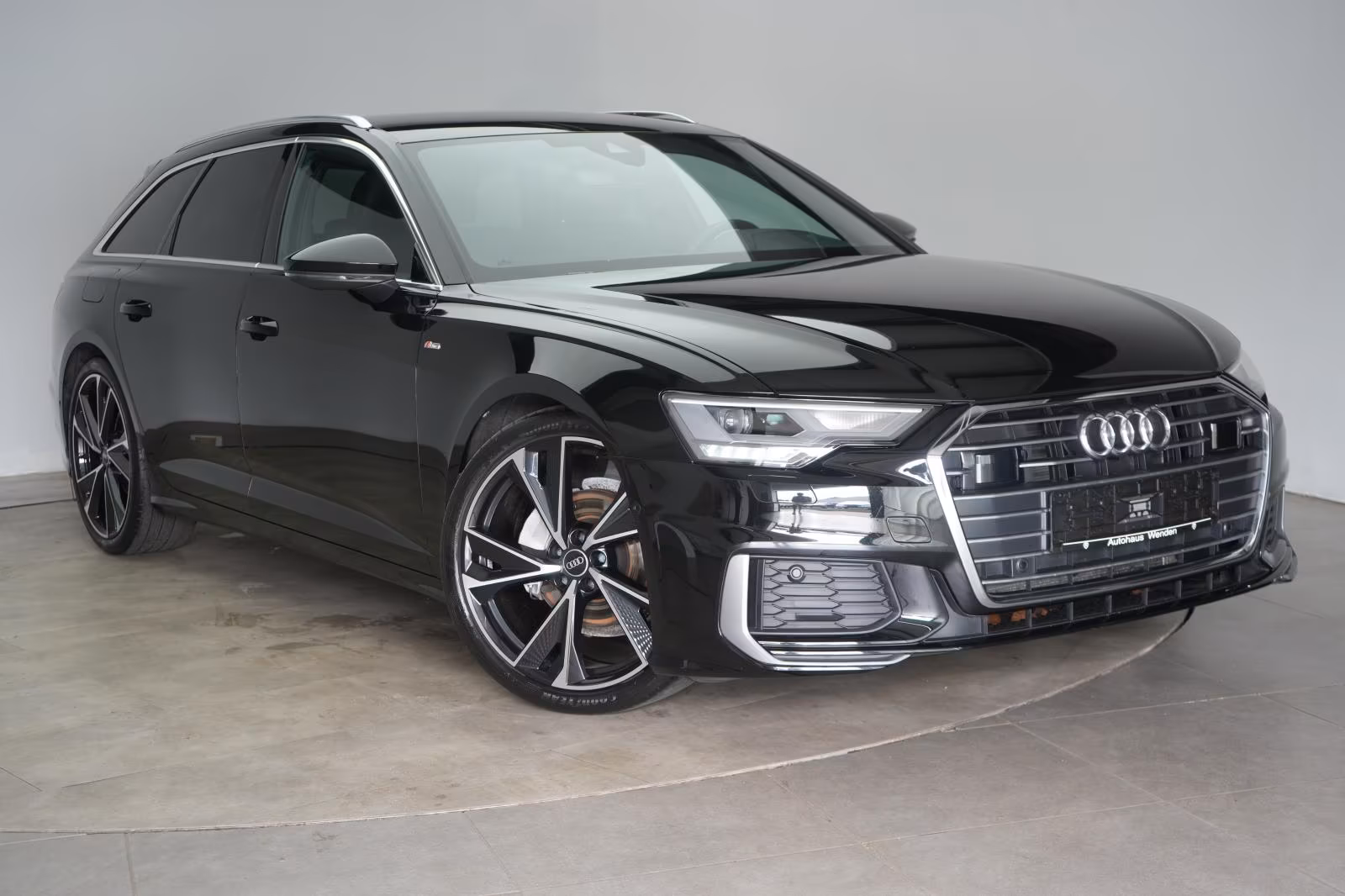 (B-529) Audi A6 Avant 40 TDI S-Line Matrix/DriveSelect/Kamera - Image 1