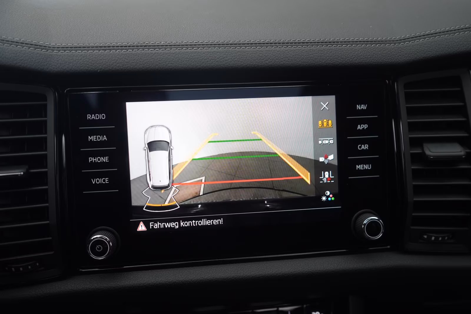 (B-525) Skoda Kodiaq 2.0 TDI DSG Sportline CarPlay/ACC/Kamera/ - Image 13