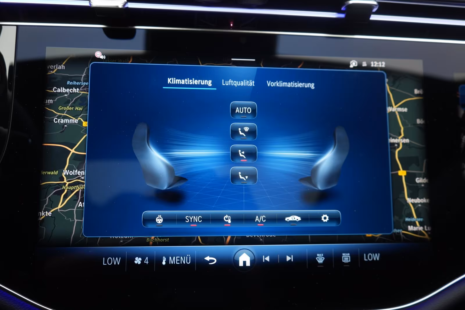(B-319) Mercedes-Benz(Hybrid) E 300 de 4Matic 9G-T AMG Superscreen/Distronic/P - Image 13