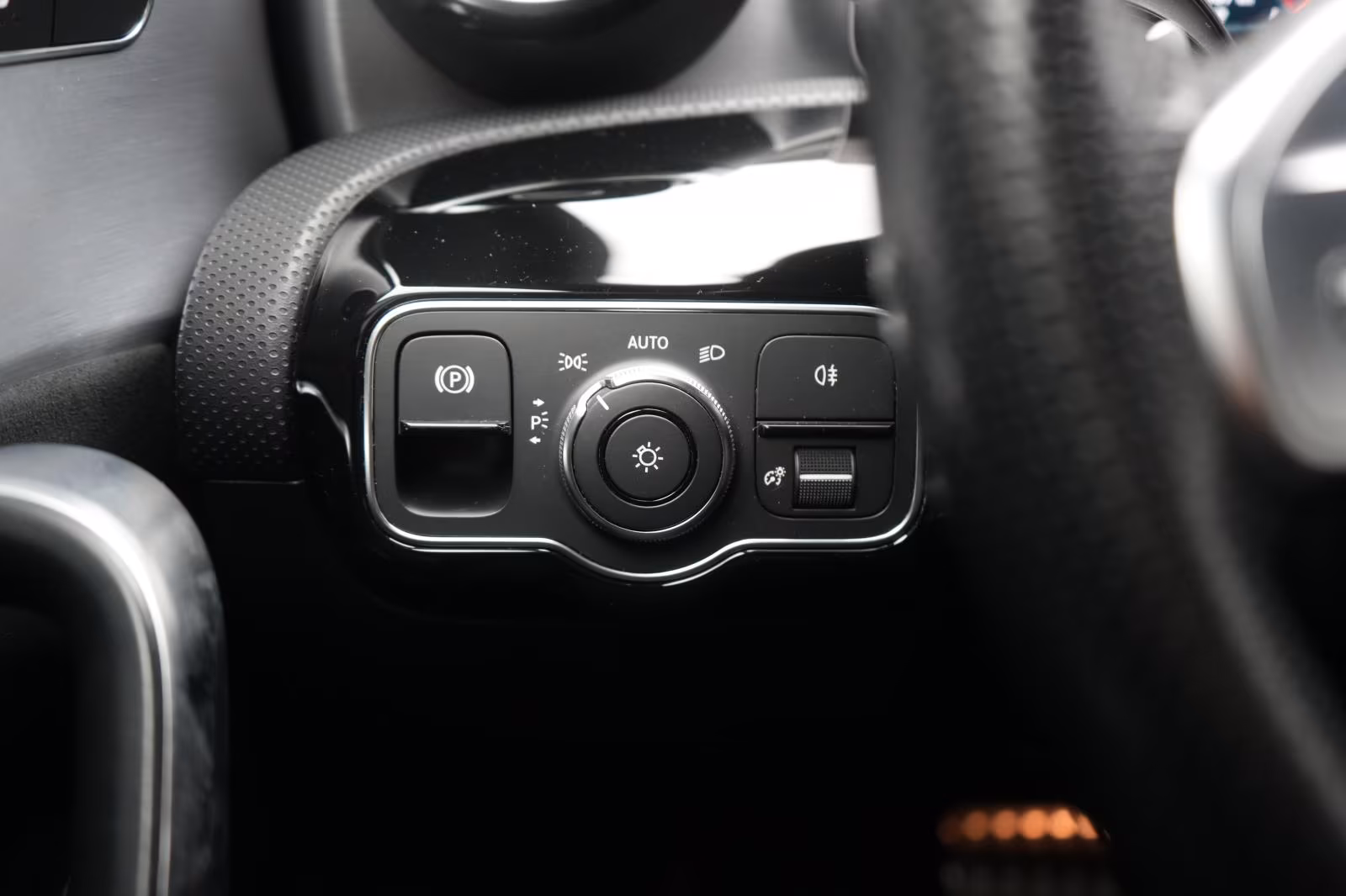 (B-112) Mercedes-Benz CLA 200 d 8G-DCT AMG Navi/Temp/Kamera/L - Image 19