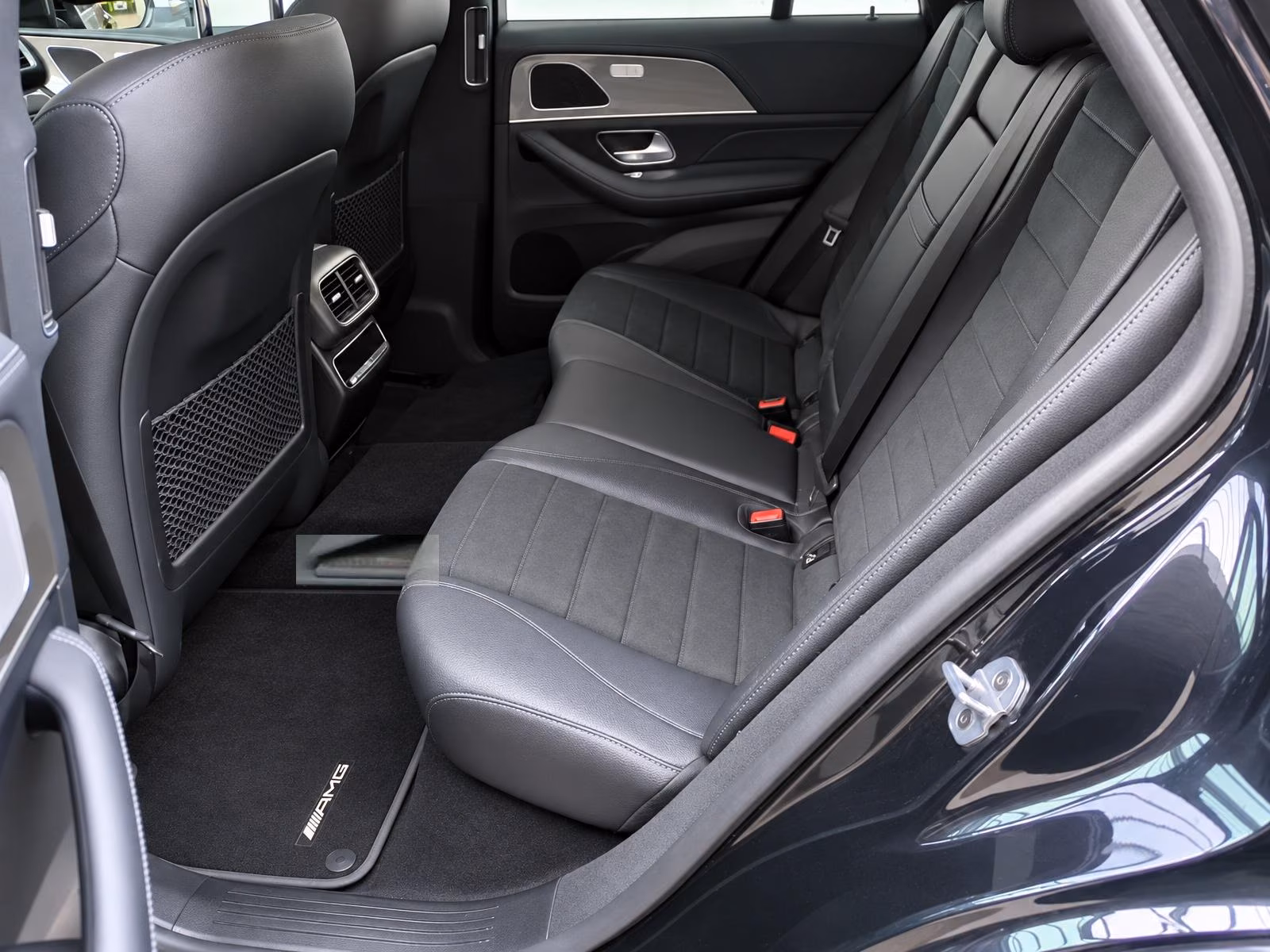 (B-592) Mercedes-Benz(Hybrid) GLE 350 e 4Matic 9G-Tronic AMG PANO/360Kamer - Image 5