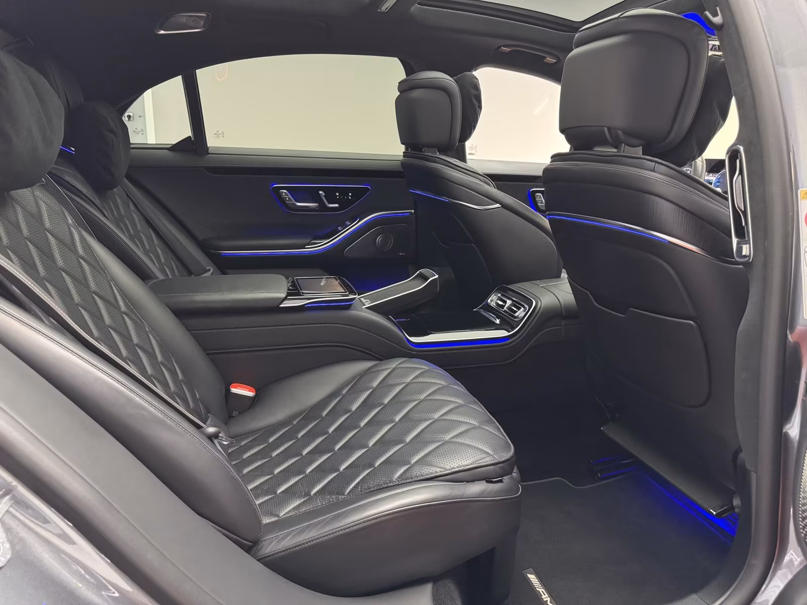 (B-220) Mercedes-Benz(Hybrid) S 580 e L AMG Distronic/Kamera/HUD/Burmester - Image 9
