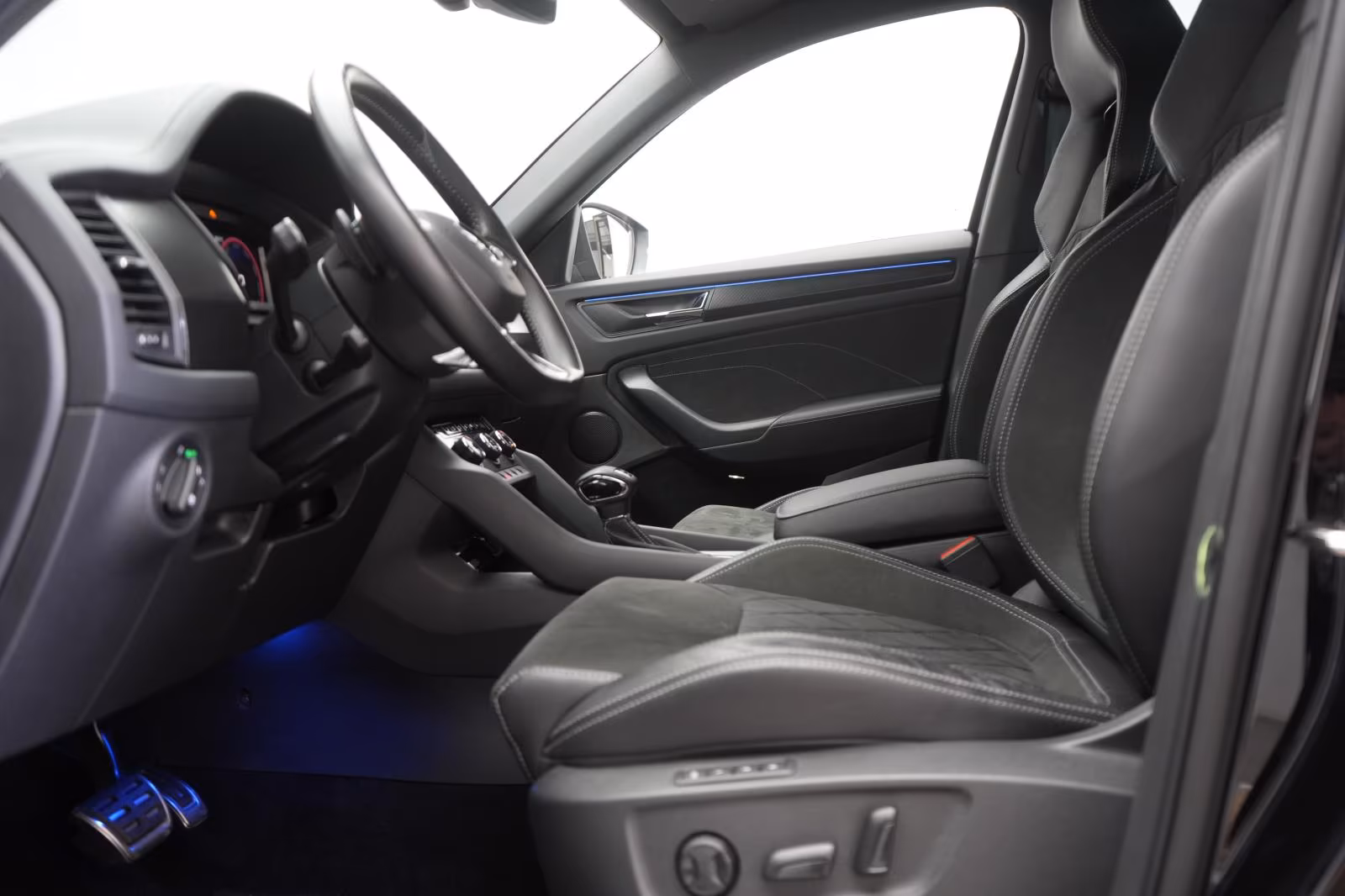(B-230) Skoda Kodiaq 2.0 TDI 4x4 DSG Sportline ACC/Virtual/Mat - Image 6