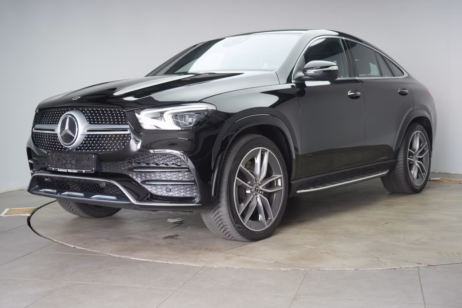 (B-329) Mercedes-Benz(Hybrid) GLE 350 de 4Matic AMG Leder/Burmester/Softclo - Image 3