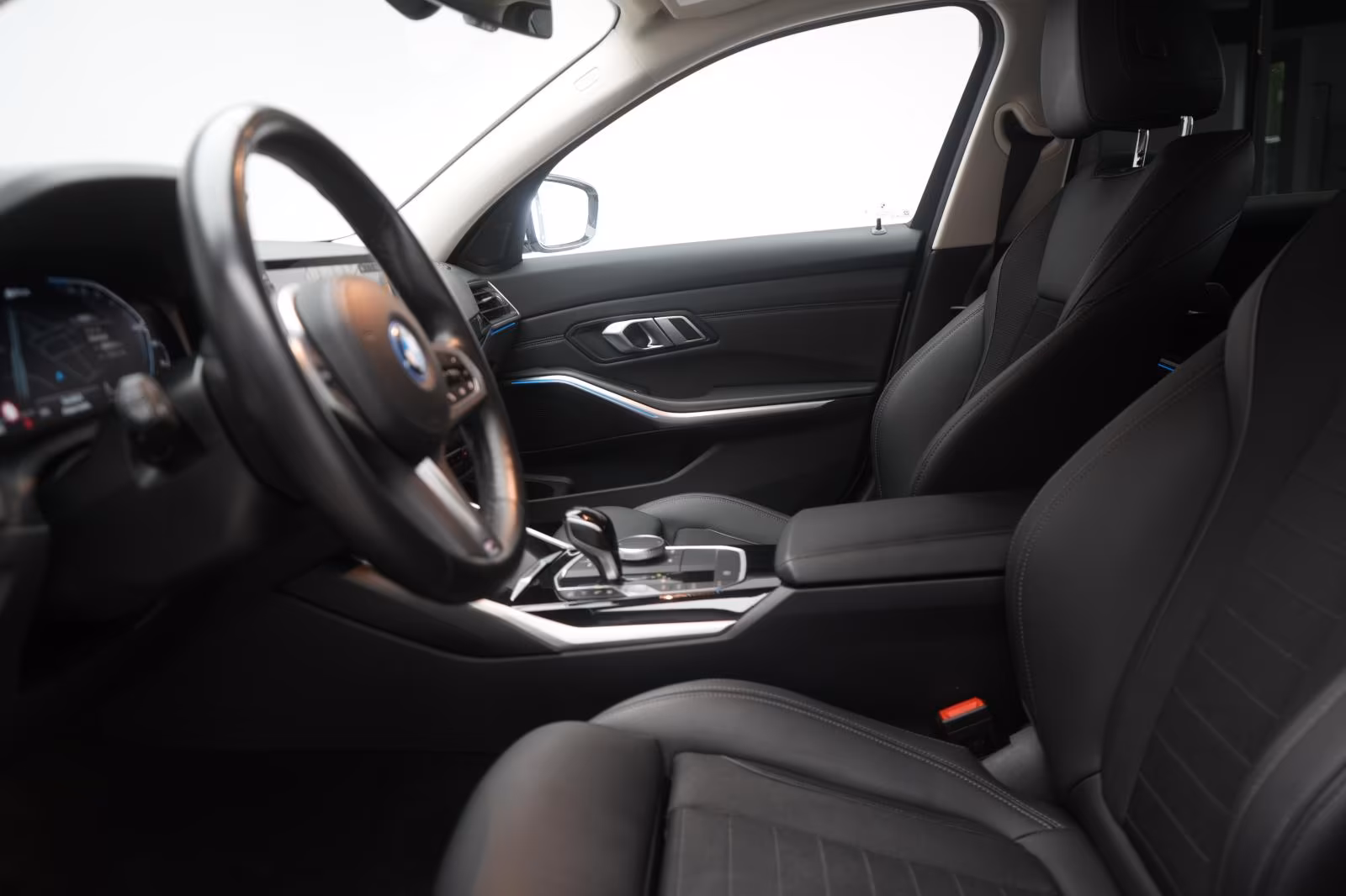 (B-017) BMW(Hybrid) 330 e Sport Line CarPlay/Temp/Kamera/Virtual/Sid - Image 5