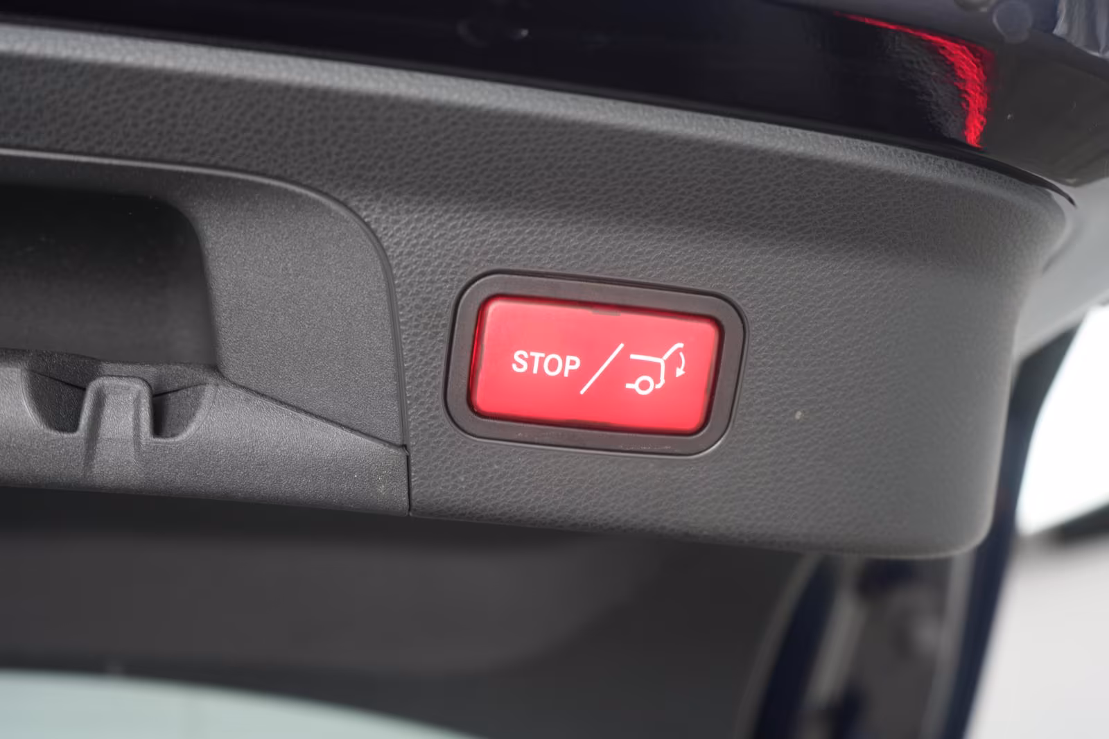 (B-713) Mercedes-Benz(Hybrid) GLC 300 de 4Matic Leder/Temp/Kamera/AHK - Image 23