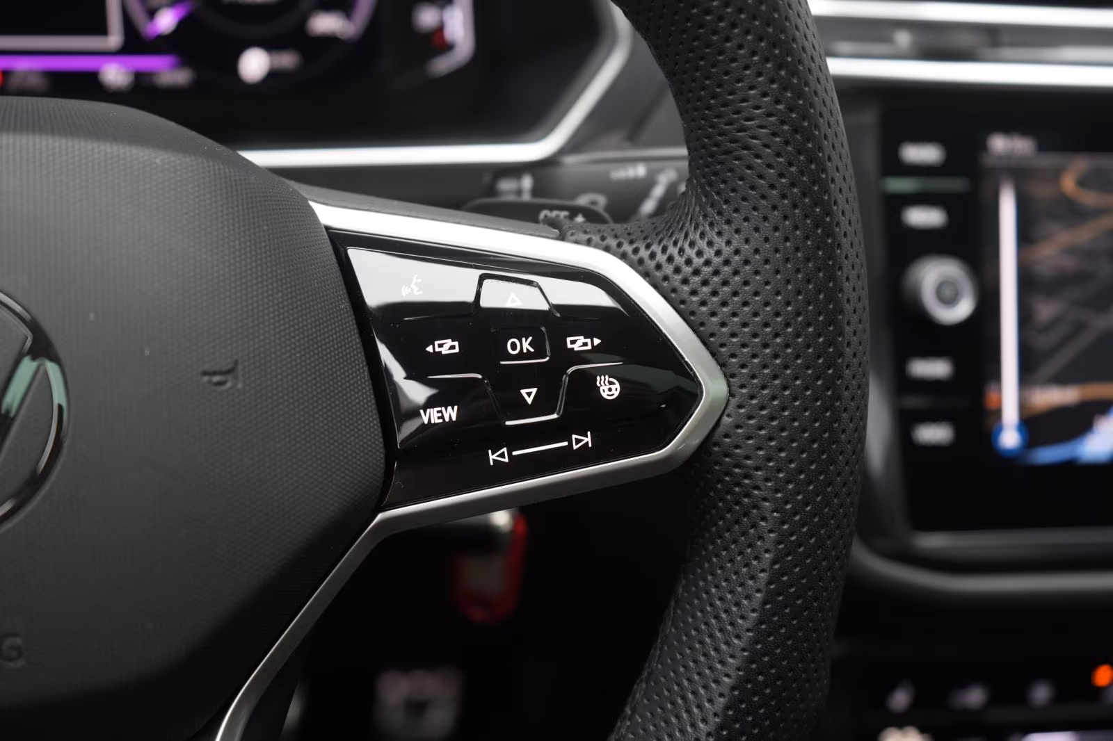 (B-063) Volkswagen Tiguan Allspace 2.0 TDI 4Motion DSG R-Line ACC/V - Image 16