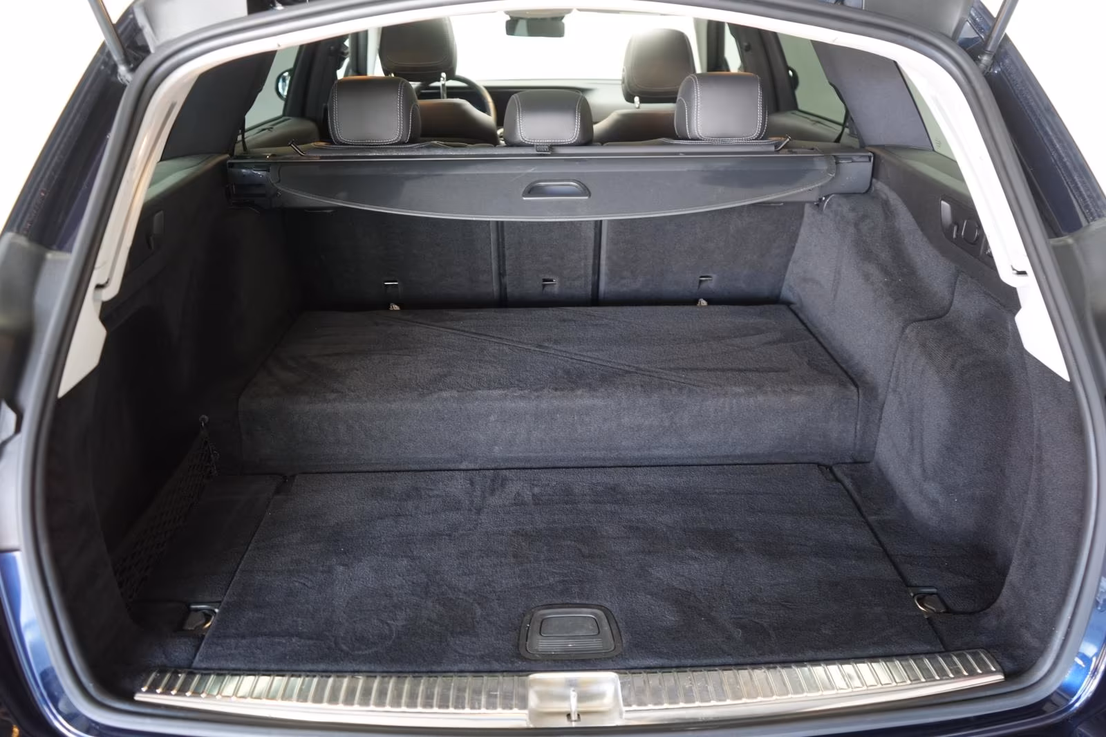 (B-664) Mercedes-Benz(Hybrid) E 300 E T 9G-Tronic Leder/Temp/Kamera/Pano/A - Image 27