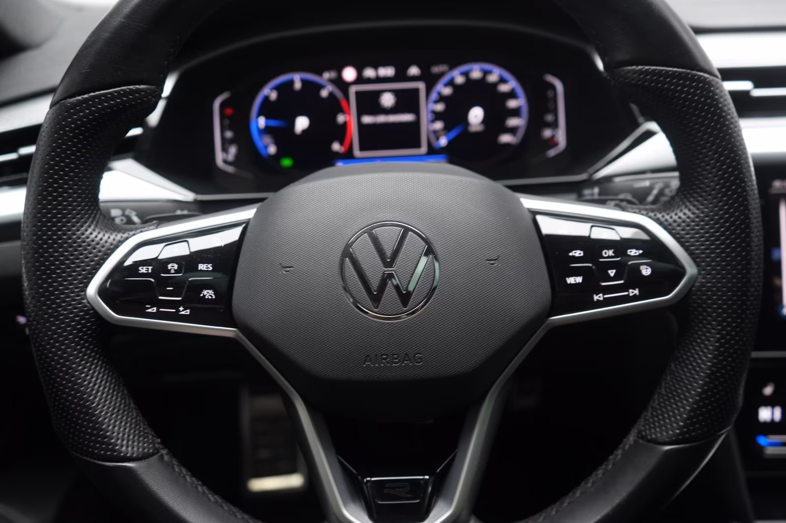 (B-614) Volkswagen Arteon Shooting Brake 2.0 TDI DSG R Line Leder/A  - Image 18