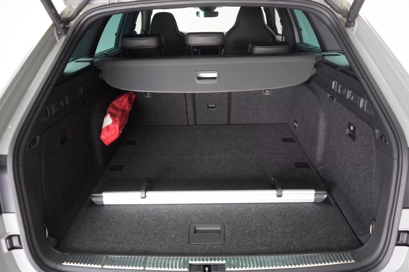 (B-311) Skoda Superb 2.0 TDI Sportline ACC/Kamera/Virtual/AHK/ - Image 25
