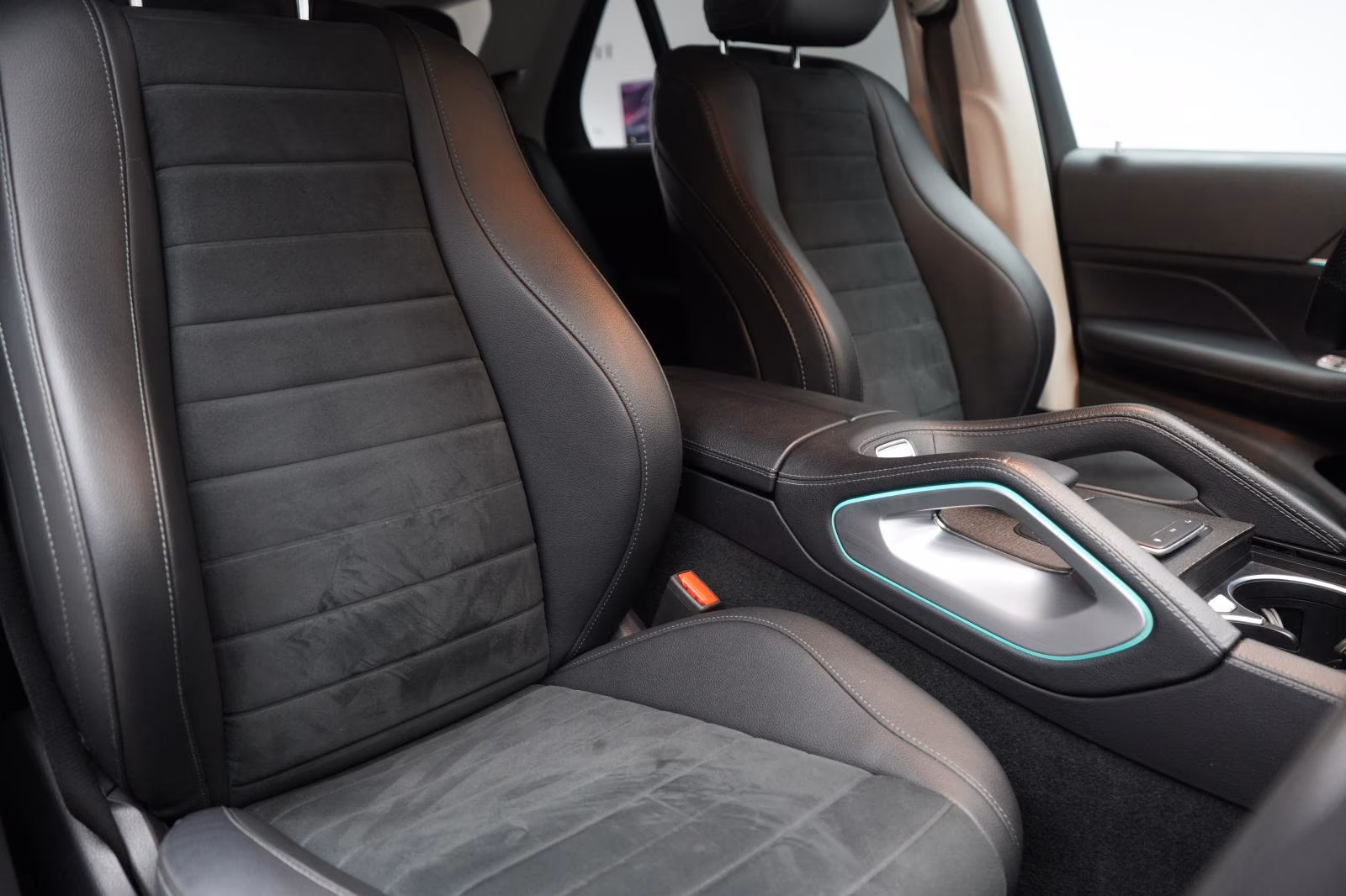(B-267) Mercedes-Benz(Hybrid) GLE 350 de 4Matic 9G-T Distronic/Kamera/Standh - Image 10