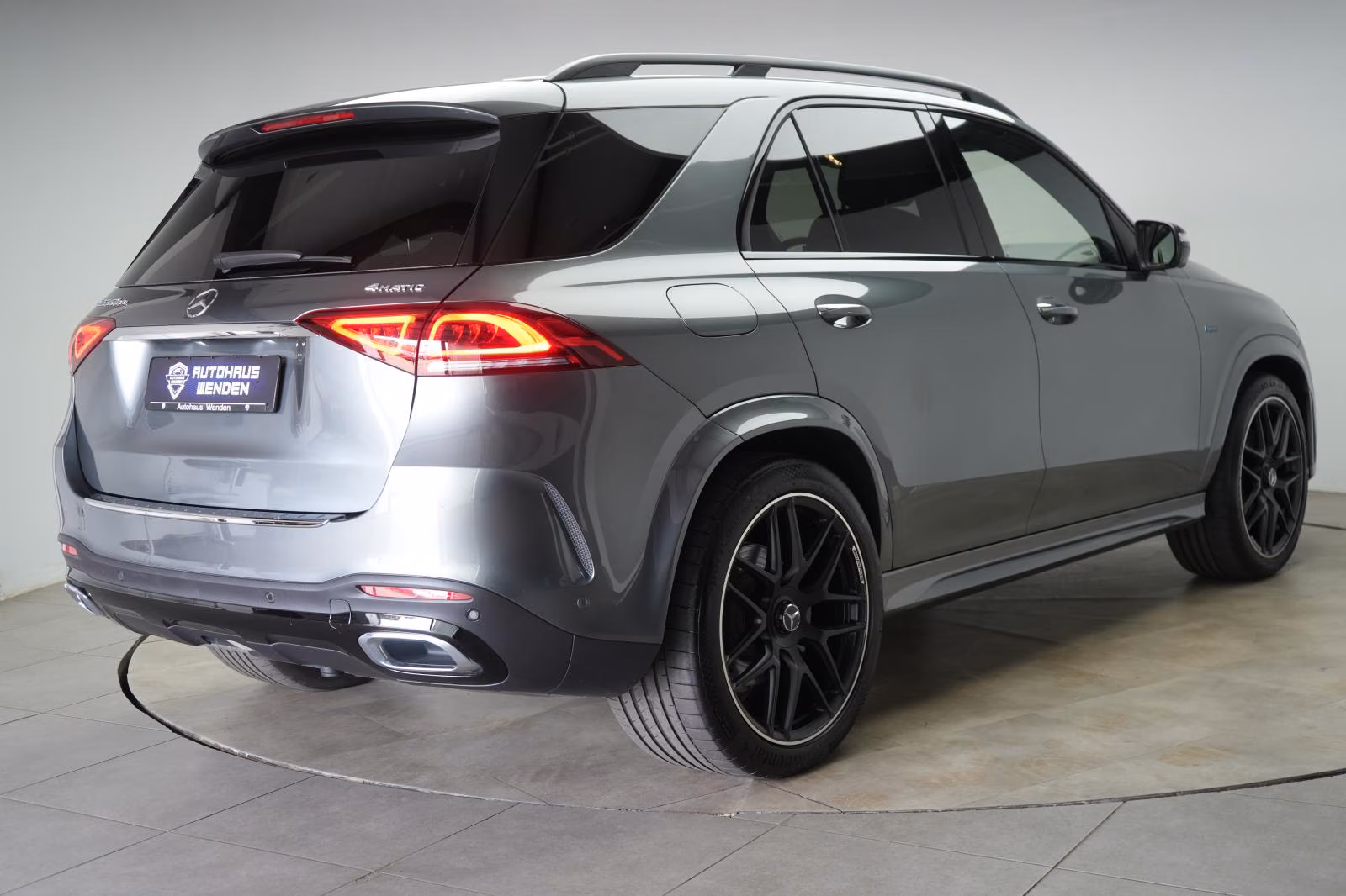 (B-539) Mercedes-Benz(Hybrid) GLE 350 de 4Matic 9G-T AMG Softclose/Burmeste - Image 5