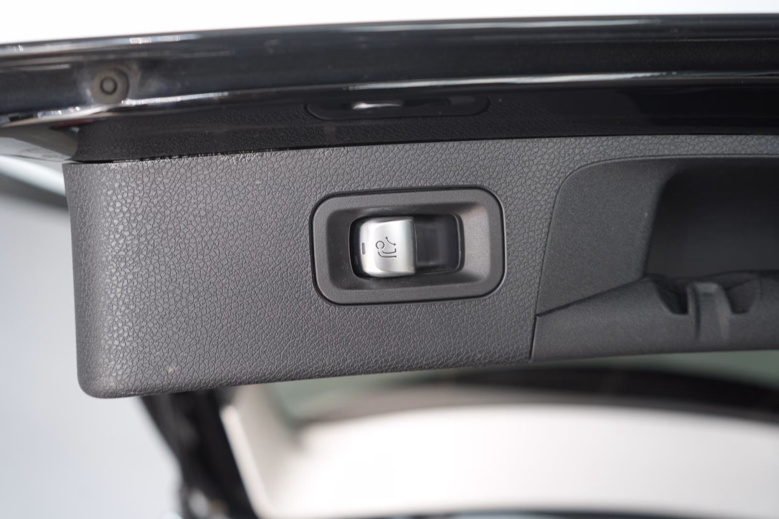 (B-250) Mercedes-Benz E 220 d 4Matic T 9G-Tronic Distronic/Kamera/Burm - Image 24