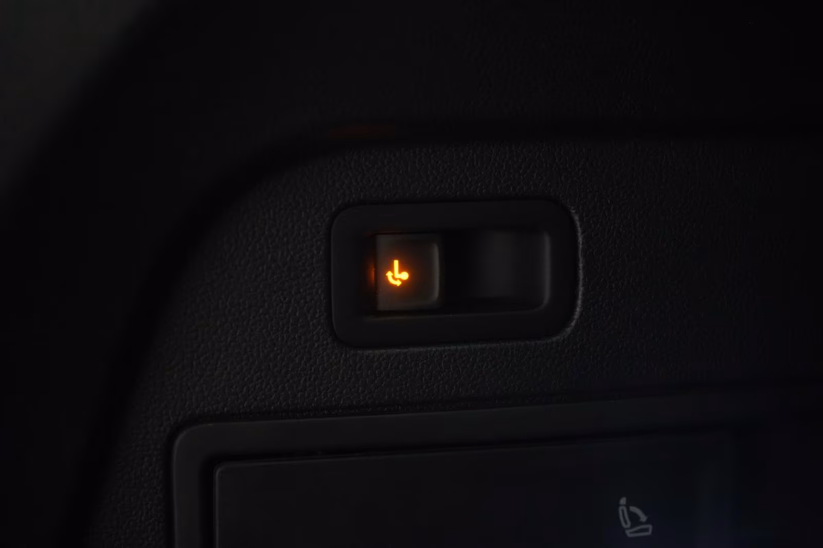 (B-314) Volkswagen Tiguan Allspace 2.0 TDI 4Motion DSG R line Navi/ - Image 10